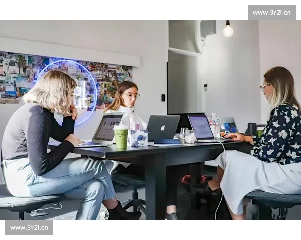 自媒体运营前景如何工资待遇如何 发展空间与挑战并存